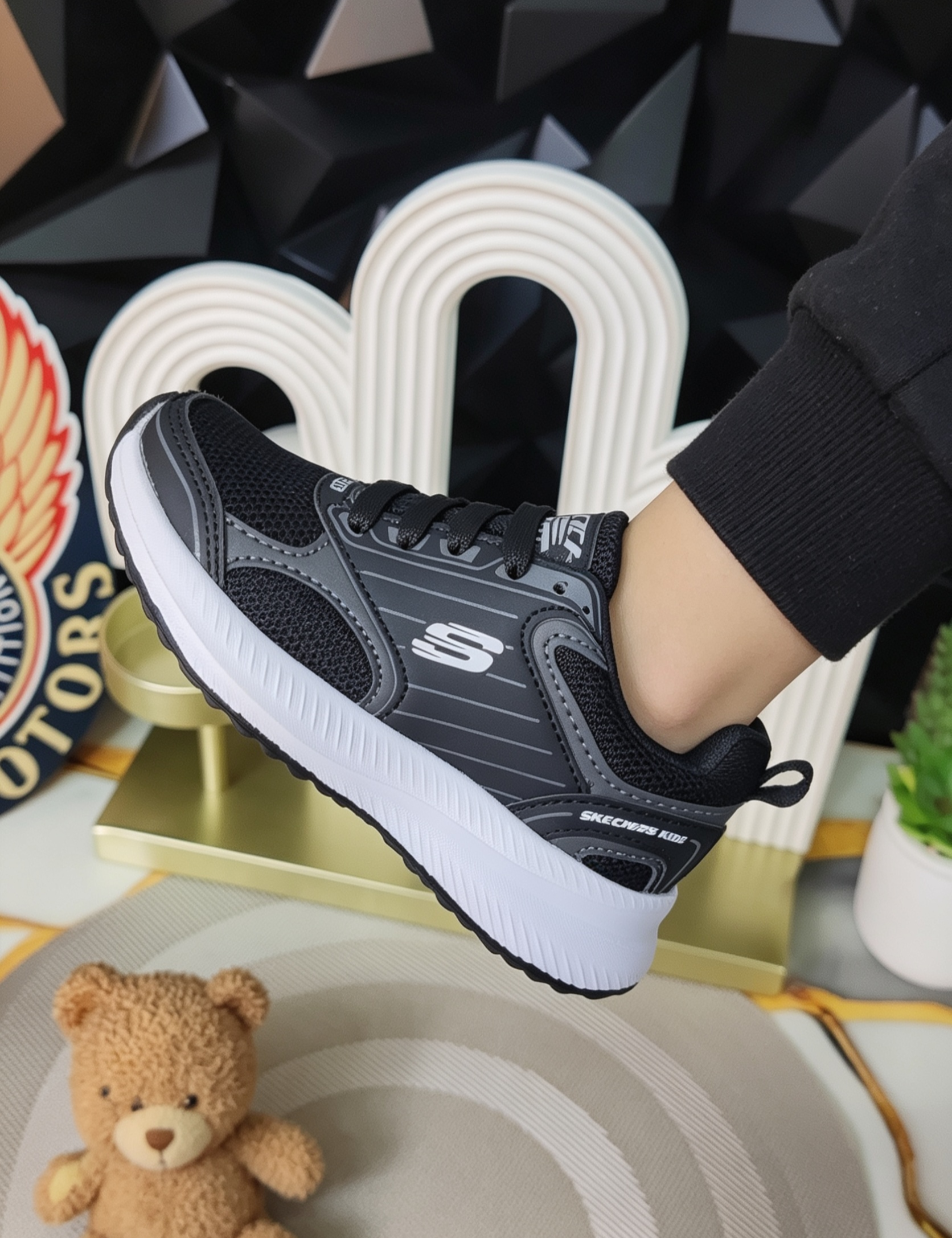 Skechers
