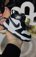 Nike 011 Court Mid