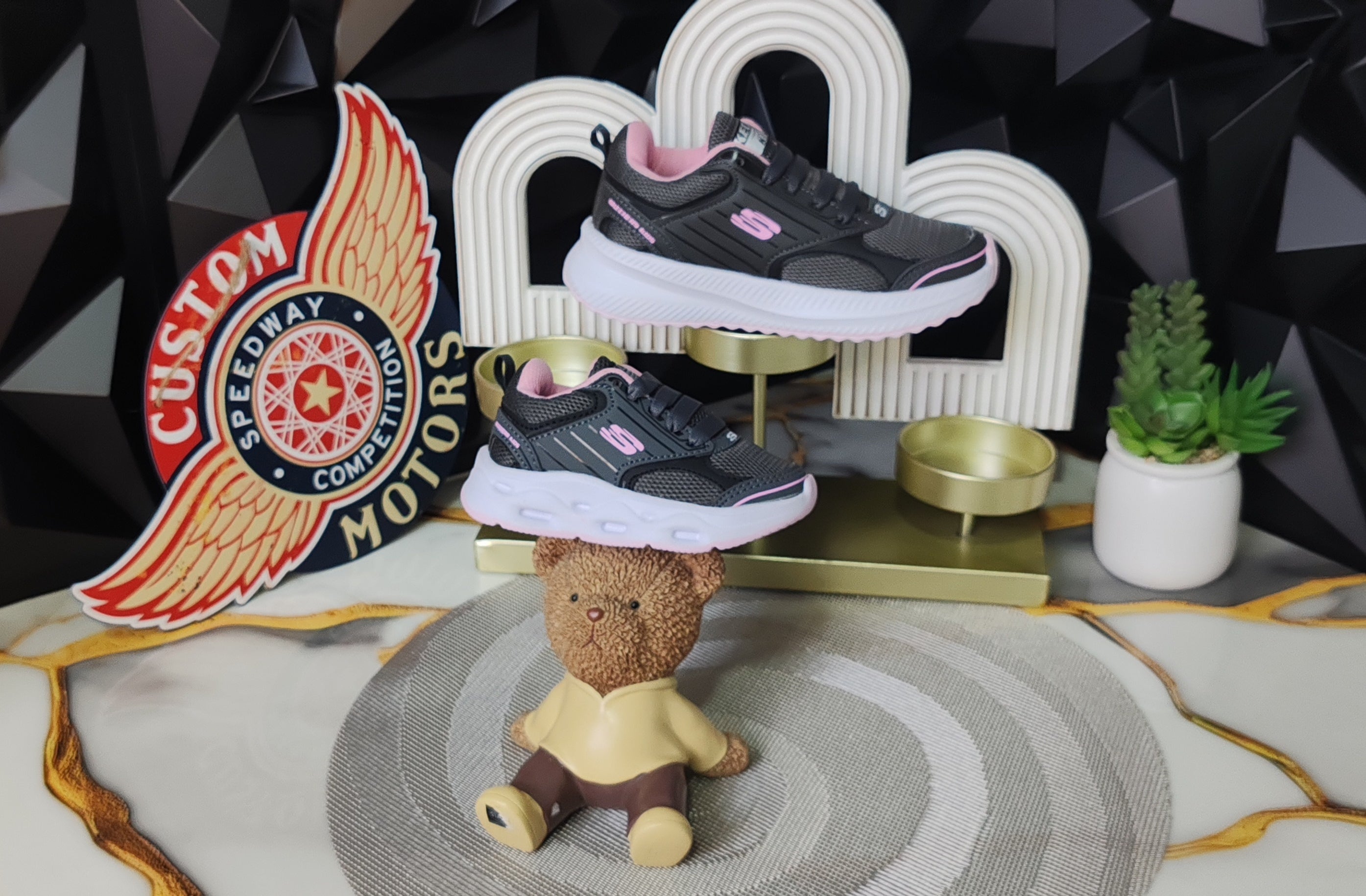 Skechers