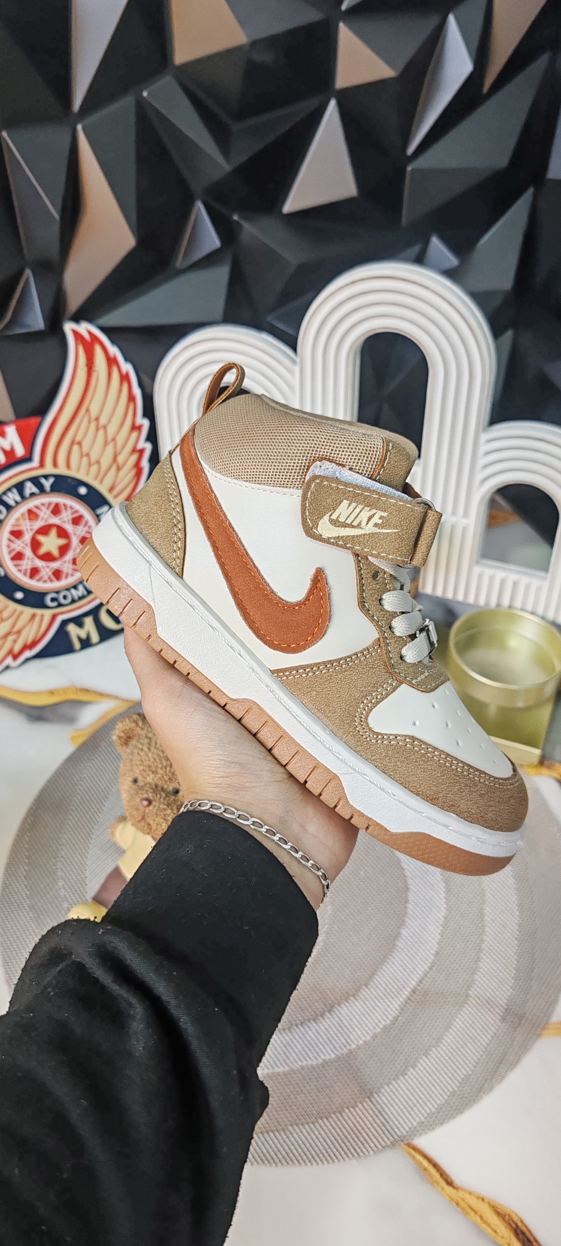 Nike 011 Court Mid