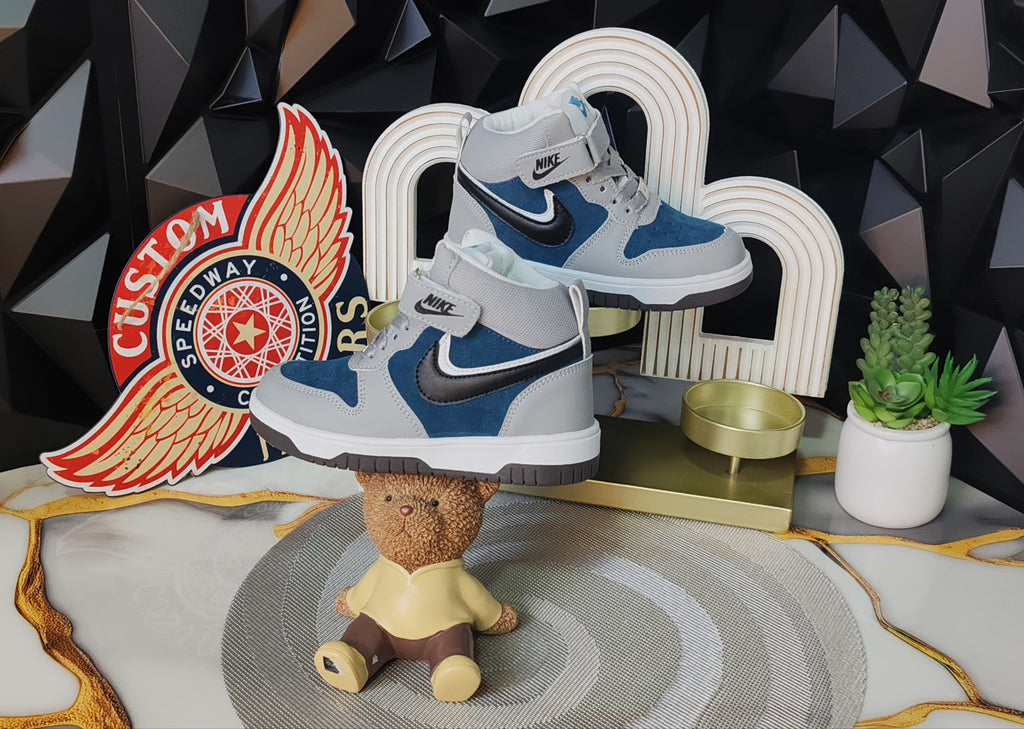 Nike 011 Court Mid
