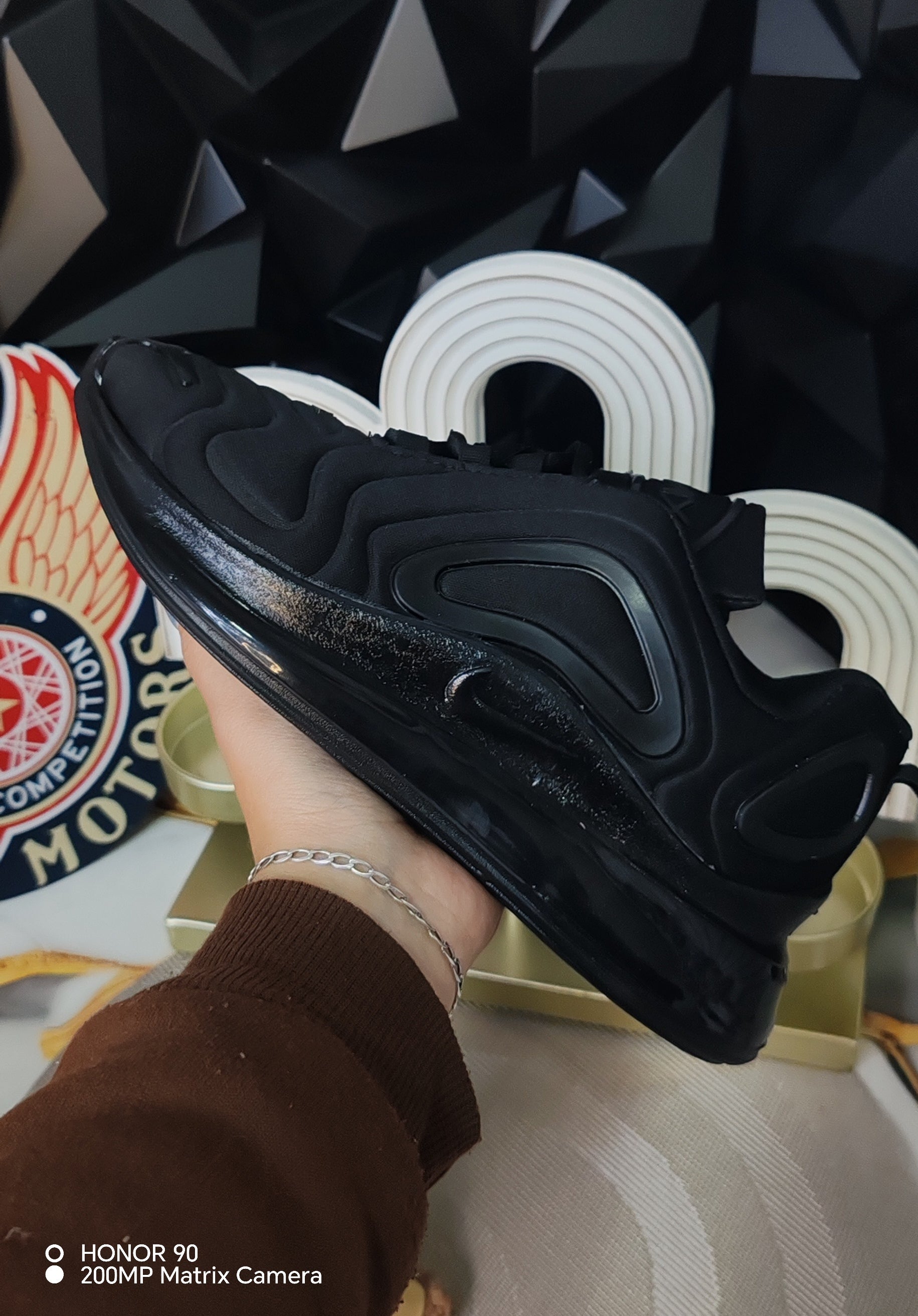 Nike 720