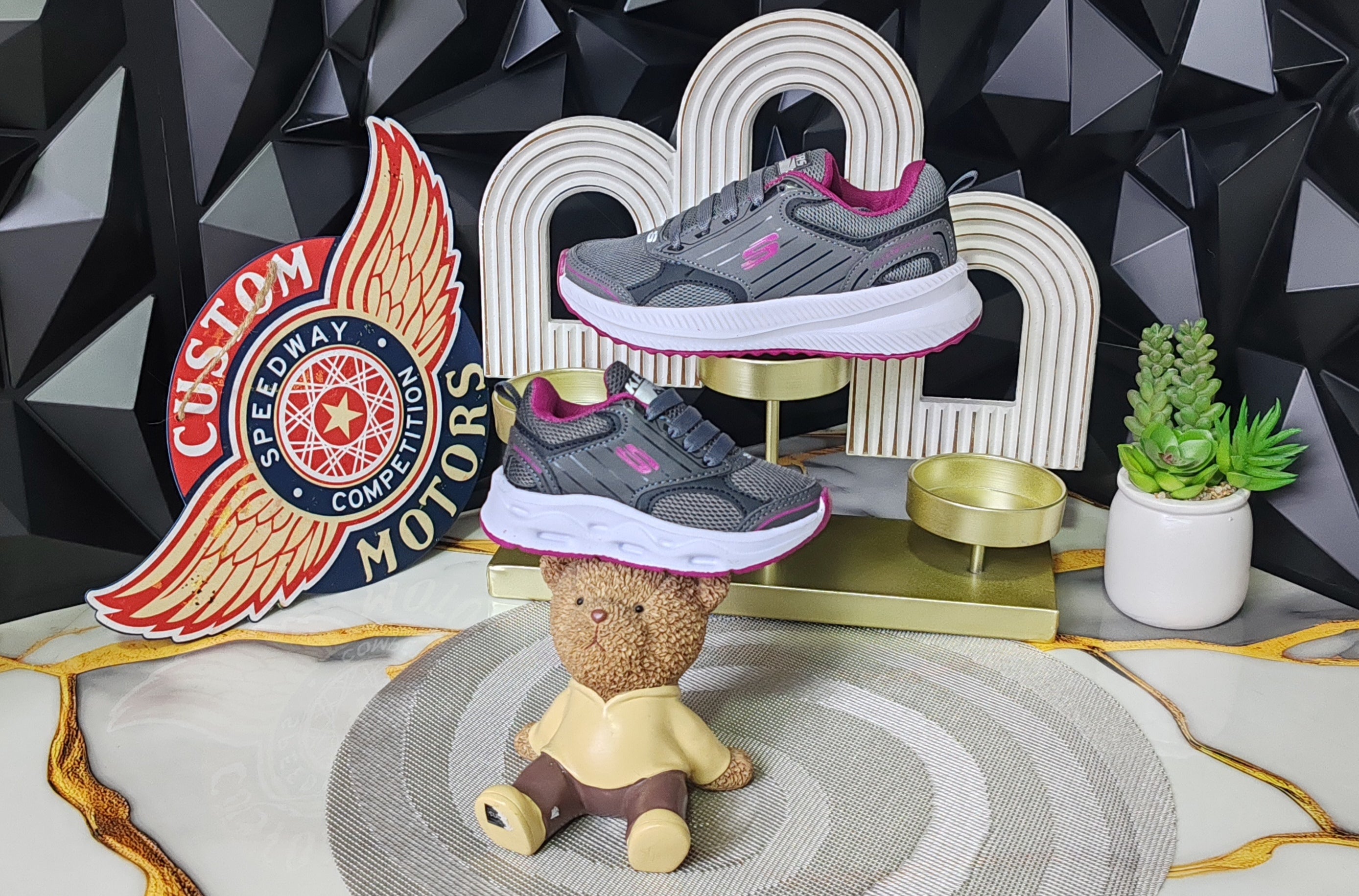 Skechers
