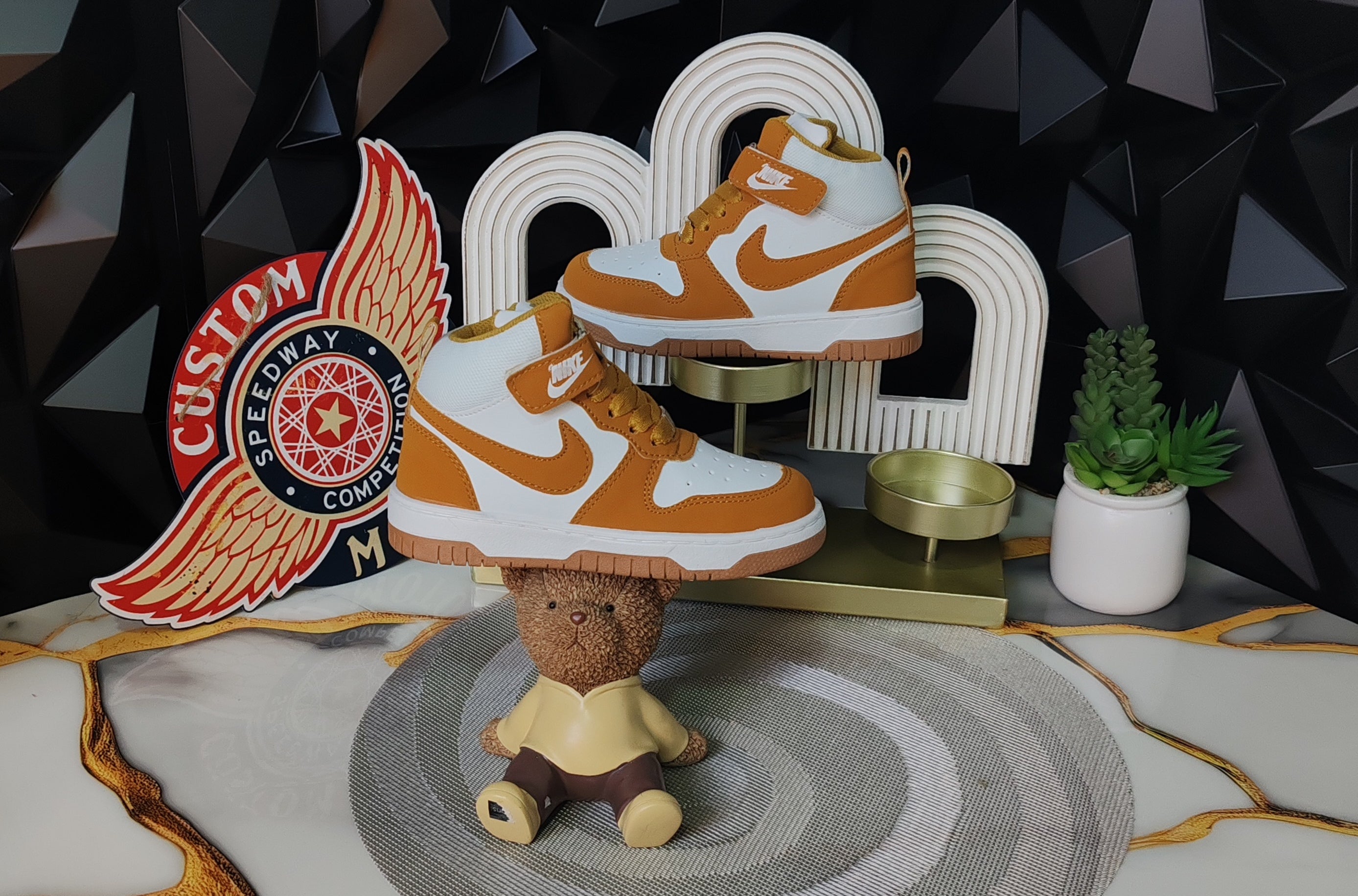 Nike 011 Court Mid