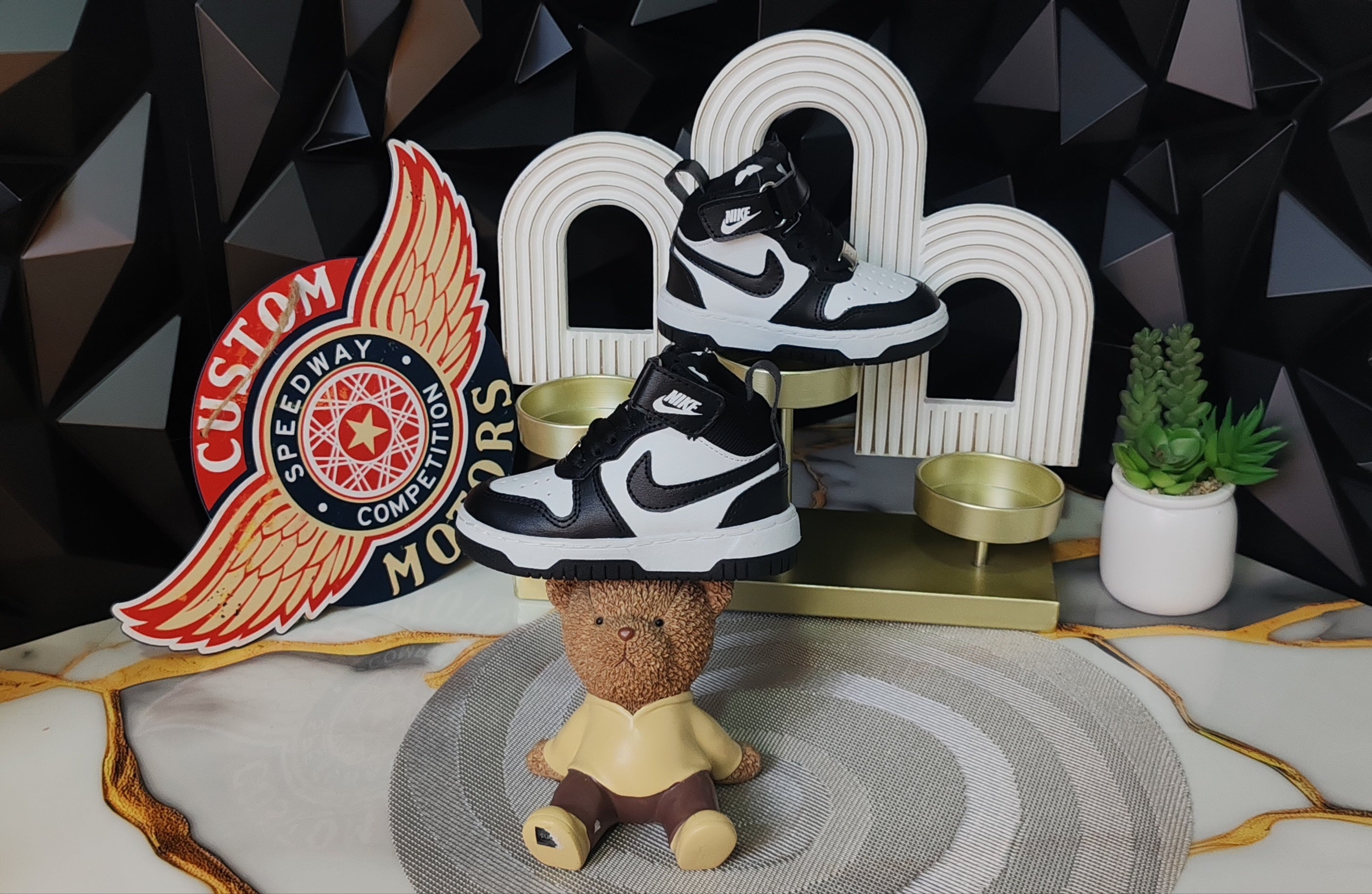 Nike 011 Court Mid